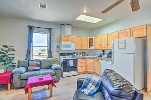 Eleven Mile Corner Appartement | Rejuvenating Retreat with Ideal Eloy Location!