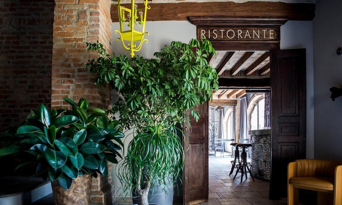 Cadeo Hôtel | Relais Cascina Scottina