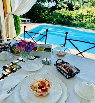 Cava Manara Lit Et Petit-Déjeuner | Relais Torre Dei Torti - Luxury Bed and Breakfast