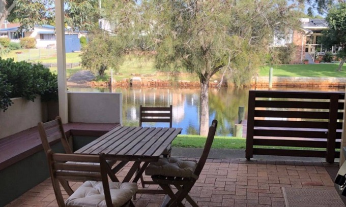 Sussex Inlet Maison | Relax by the river