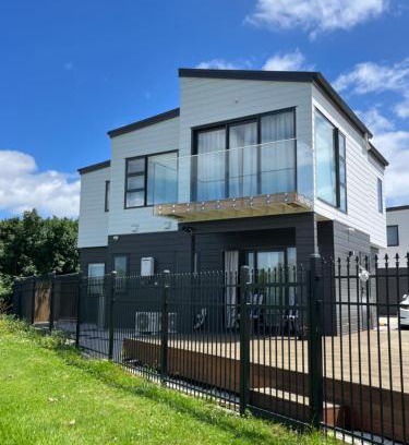 Otahuhu Maison | Relax by the Tamaki River