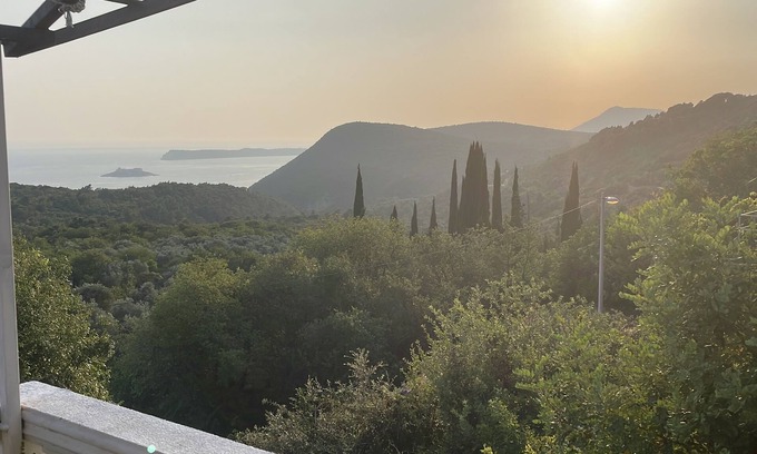 Lustica Appartement | Relax far away from it all and wake up to sea views and Montenegrin charm