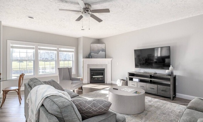 Bayberry Maison | Relax in Style, Golf course Community Townhouse - 3440
