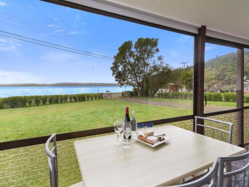 Lake Okataina Maison | Relax Lakeside - Lake Rotoiti Bach