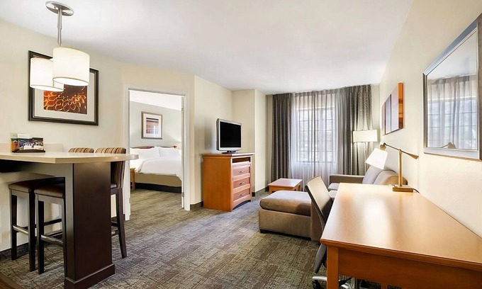 Carmel Mountain Ranch Hôtel | Relax Near San Diego Attractions! Full Kitchen, Outdoor Pool, Free Breakfast