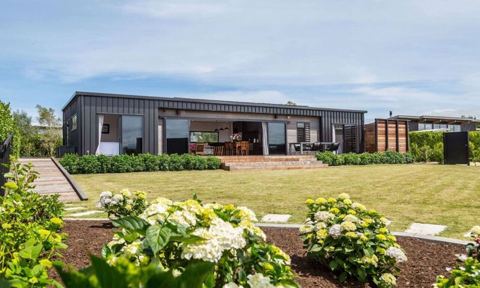 Martinborough Appartement | Relax on the Deck, Martinborough