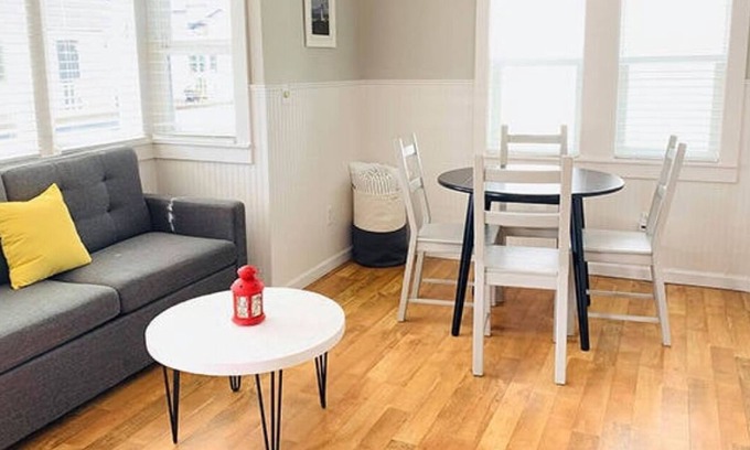 Long Beach Hôtel | Relax & Recharge! 2 Comfortable Units, Full Kitchen, Free Parking, Pets Allowed