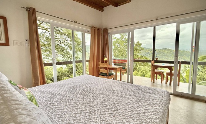 Drapers Cottage | Little Cottage-Big View