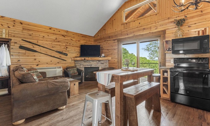 Sylvan Shores Cabine | RELAX, REJUVINATE, REVITALIZE!