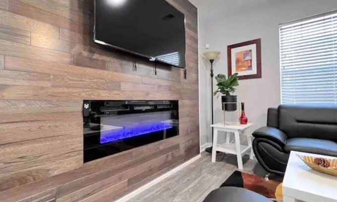 Church Street Maison | Relax & Sleep in 2BR Modern Home Stay