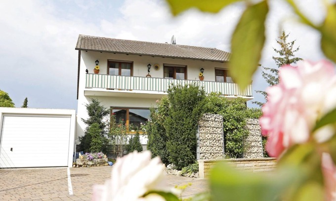 Ungstein Appartement | Relaxation in the middle of the vineyards