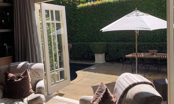 Remuera Maison | Relaxed Luxury Living in Remuera Family Home - Prime Location