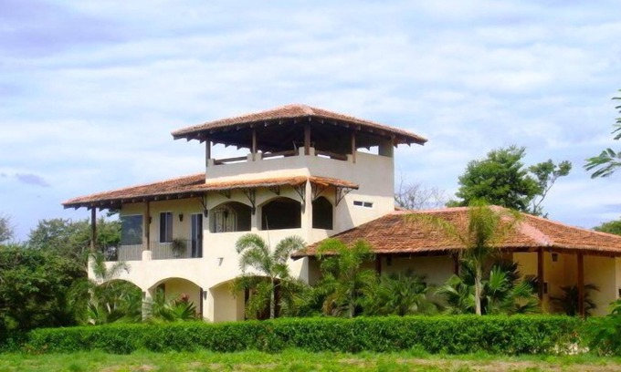 Playa Negra Maison | Maison de plage relaxante avec piscine