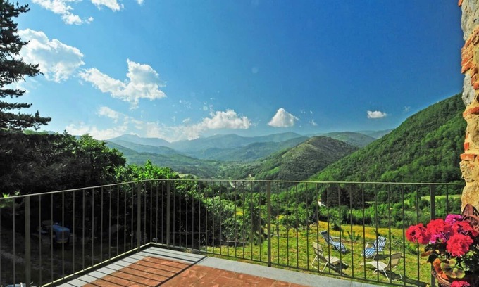 Nozanno Appartement | Relaxing Eco-Friendly Farmhouse:on request Cooking Lessons, Driver and More
