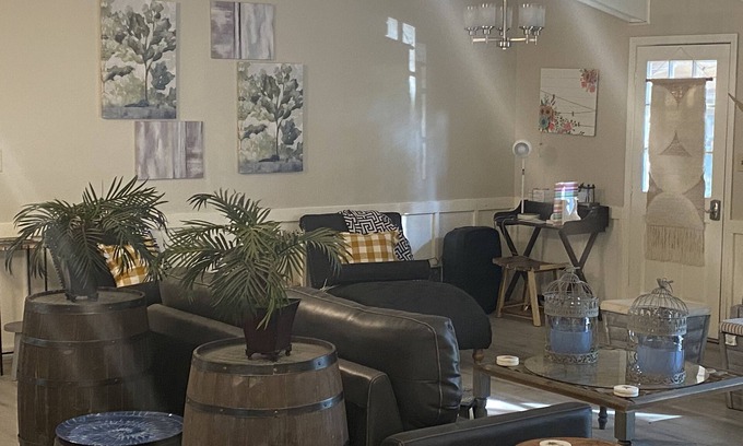 Tuscaloosa Maison | Relaxing Escape