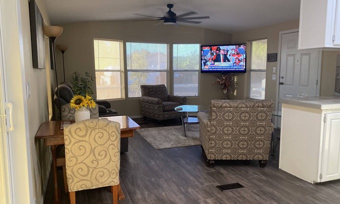 Fortuna Foothills Maison | Relaxing Foothills Home RV Hookup and Parking