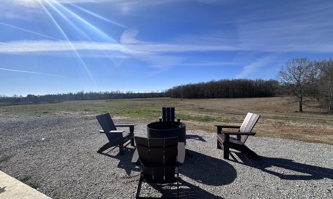 Panola Maison | Relaxing gameday or hunting retreat on 150 acres w/ loft