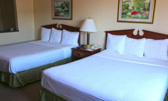 Kelso Maison | Relaxing Getaway in GuestHouse Kelso Longview! 2 Pet-friendly Units, Affordable