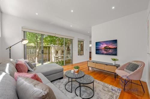 Kew Maison | Relaxing Getaway Oasis with Patio in Charming Kew