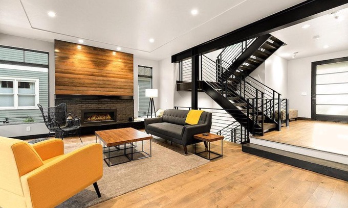 Old Town West Maison | Relaxing in Paradise with Private Rooftop Deck!