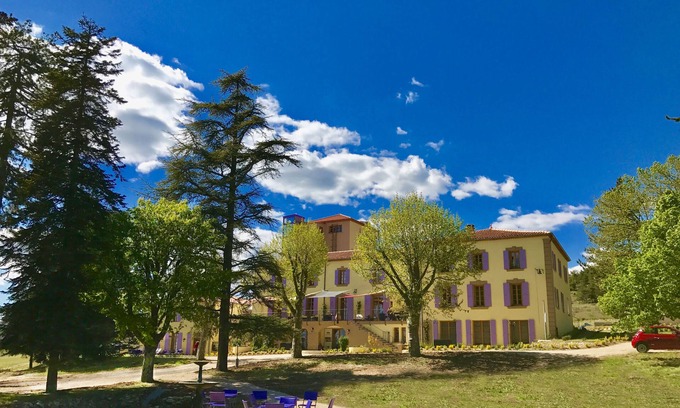 Ferrassieres Appartement | Relaxing in the Drôme Provençal