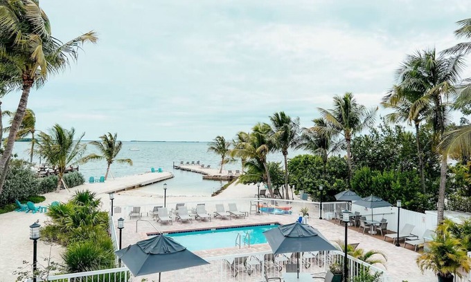Key Largo Hôtel | Relaxing King Stay w/Sunset Views! Pet Friendly, Free Parking!