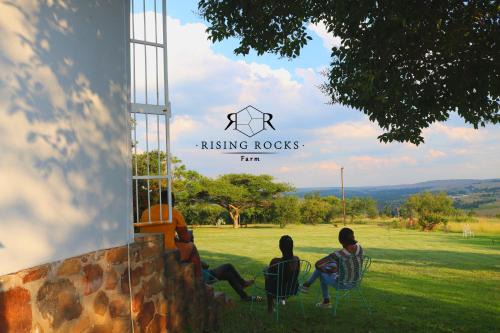 Magaliesberg Appartement | Relaxing Mountain FarmStay w hikes, boma, pool