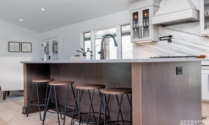 Crestwood Maison | Relaxing Private Home Perfect for KY Derby and PGA Championship