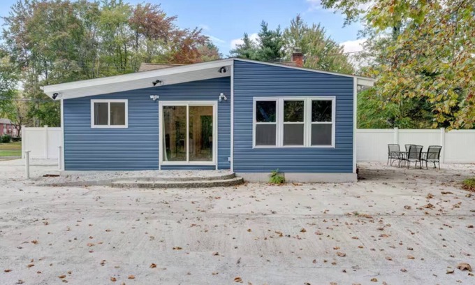 Bloomfield Appartement | Relaxing Retreat w/Sweet Yard!
