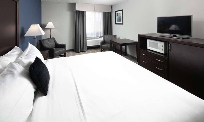 Sequim Station Balnéaire | Relaxing Vacation in Red Lion Inn & Suites Sequim! Pool, Free Breakfast