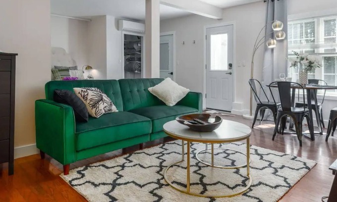 Derry Appartement | Beautiful Remodeled Studio in Southern NH