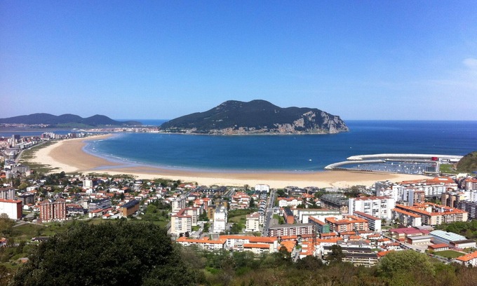 Ramales de la Victoria Copropriété | étage de sortie, entouré de montagnes et plage 15 minutes