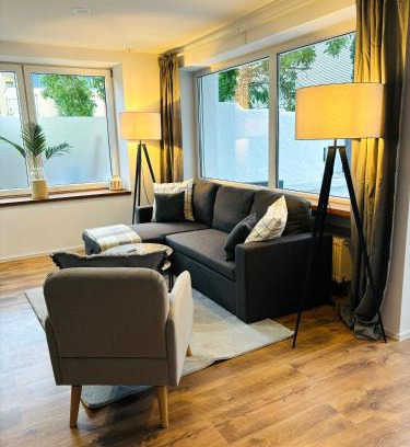 Bad Bellingen Appartement | REMA Homes - Jacuzzi Terrasse 55' TV Küche Regendusche