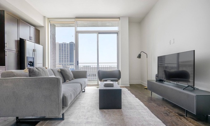 Waller Creek District Appartement | Remarkable Downtown 1BR w/ Gym, Pool & Deck, nr Capitol, by Blueground
