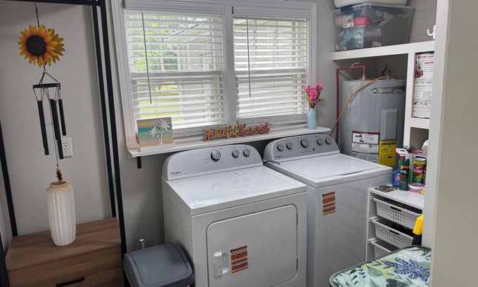 Rogersville Maison | Remodeled 3 bedroom/2 bath house. Sleeps 7. Availability for 12. Great Location