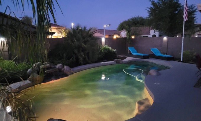 Maricopa Maison | Remodled Cheerful 3 Bedroom 2 bath Home with beautiful Oasis Pool.