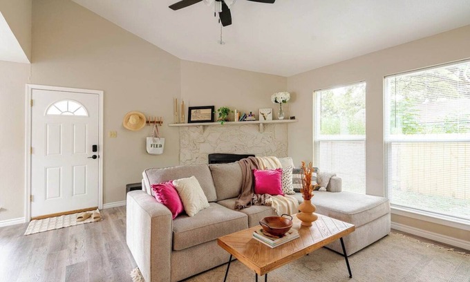 Austin Maison | Remote work friendly house close to downtown ATX
