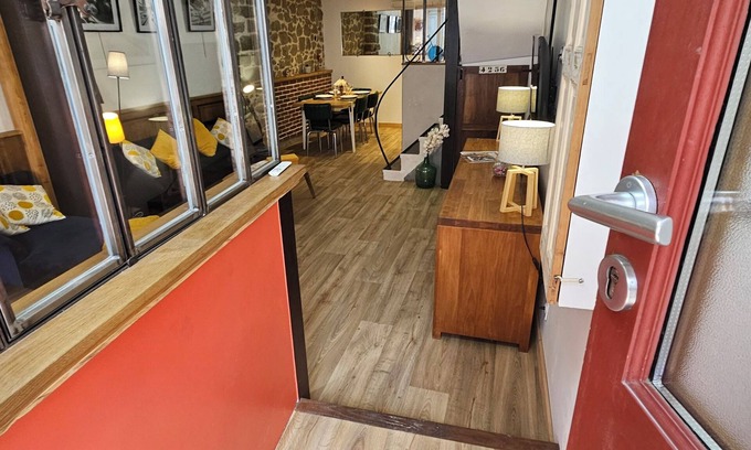City of Carcassonne Maison | CITE MEDIEVAL-LE REMP'ART-Accès direct piétons-Pied de la cité- parking gratuit