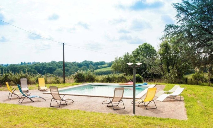 Roannes-Saint-Mary Maison | Renovated 1789 manor house with swimming pool