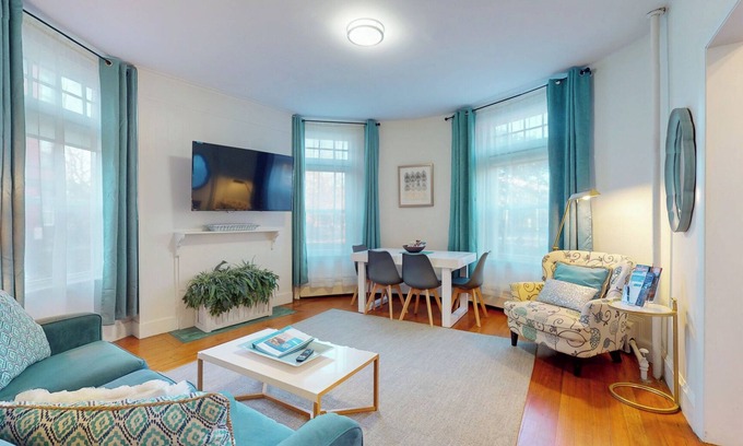 Cleveland Circle Appartement | Rénové 1BED, étapes pour MBTA, boutiques et restaurants
