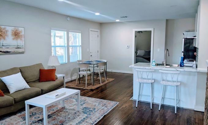 Tulsa Maison | Renovated 1BR Downtown/BOK