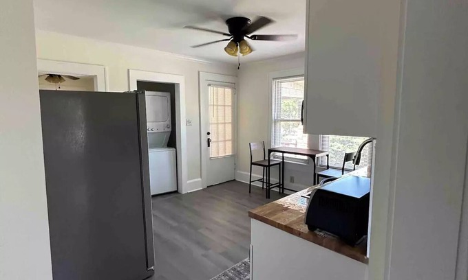 Kannapolis Appartement | Renovated 2BR/1B Urban Escape