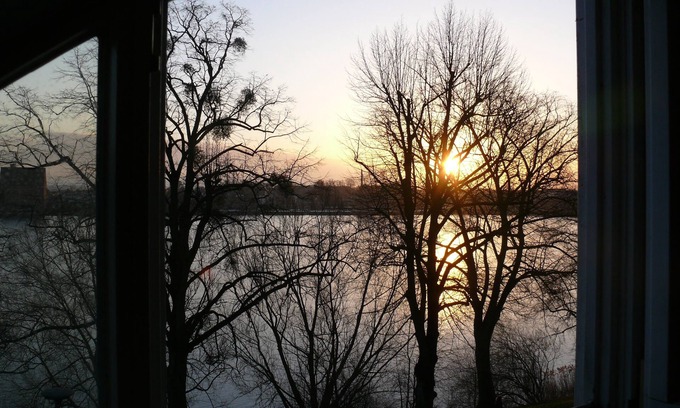 Schwerin Appartement | Renovated apartment in listed villa with lake view