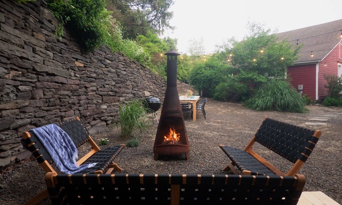 Denver Autre | Renovated Catskills Farmhouse - hiking, swimming, quaint towns, 1st floor living