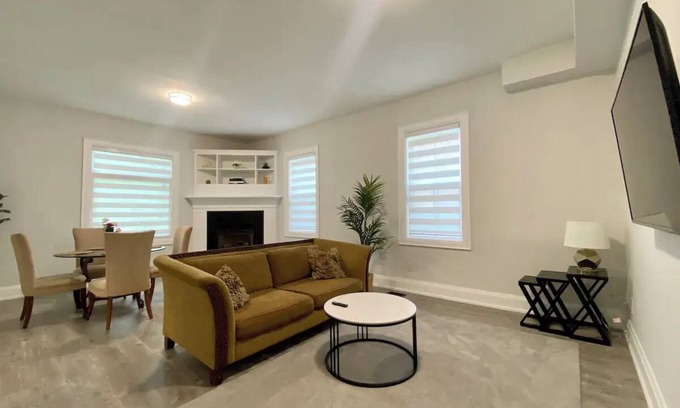 Vaughan Maison | Renovated & Chic Maple Heritage Home