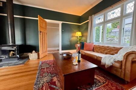 West Launceston Maison | Renovated Cottage Near Cataract Gorge Launceston