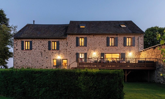 Le Grand-Bourg Maison | Ancienne ferme rénovée idéale pour les familles et les groupes