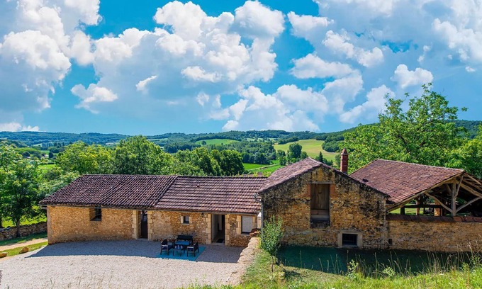 Soturac Maison | Ferme rénovée à Soturac avec piscine