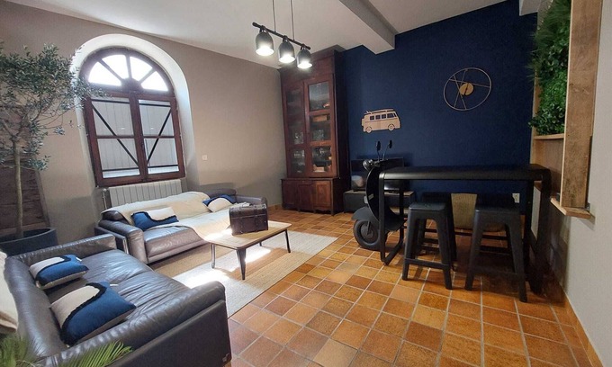 Monein Villa | RENOVATED GITE COZY MONEIN SLEEPS 6