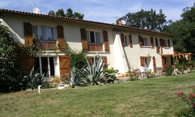 Bezac Autre | Renovated hilltop farmhouse property 17 hectares, gorgeous views close to Bonnac